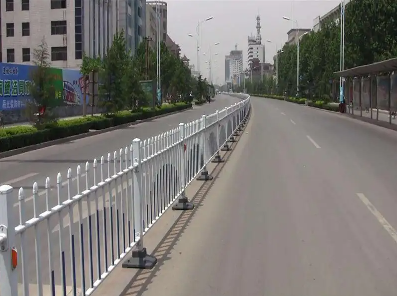 道路隔离护栏